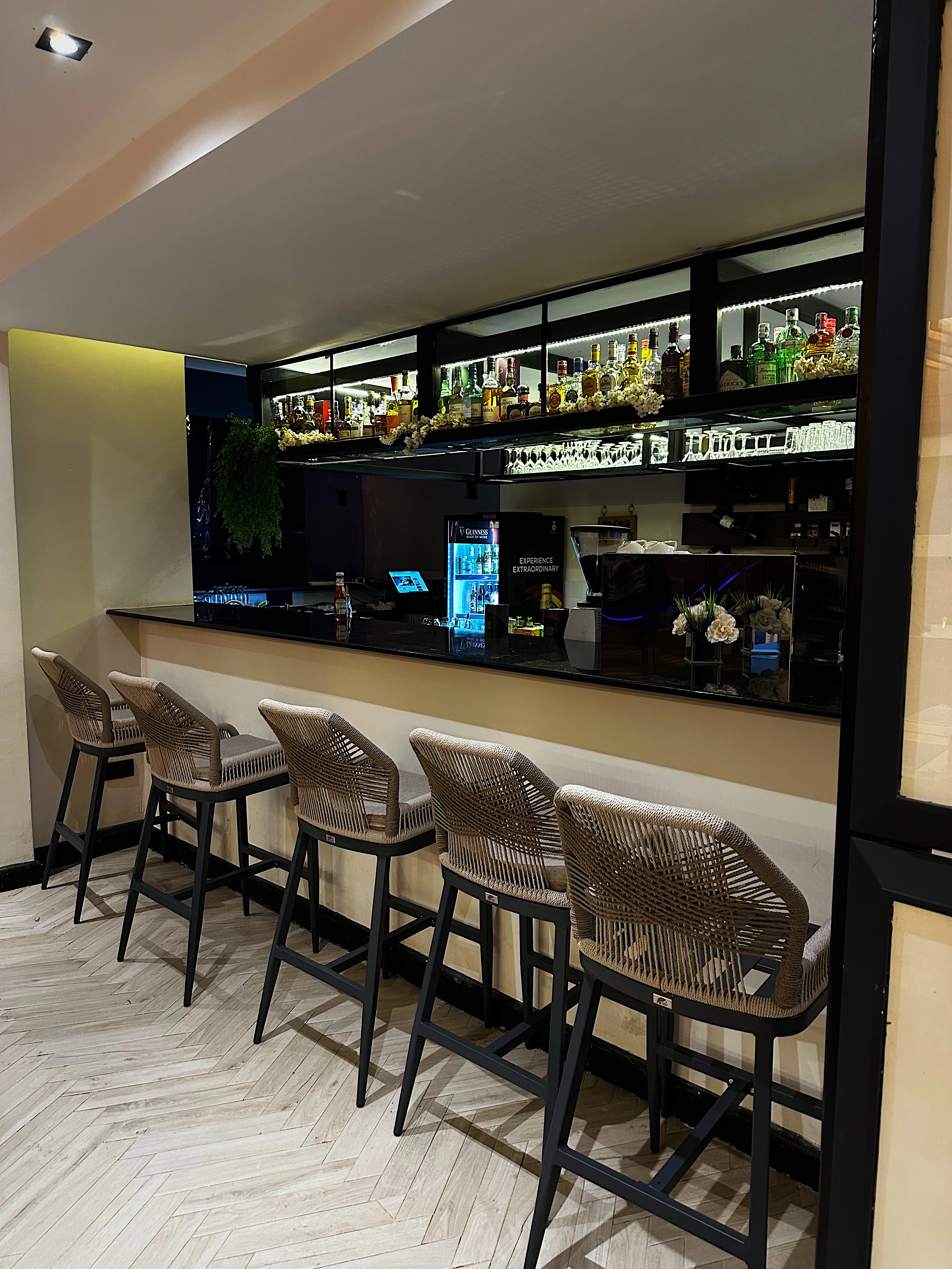 Bar at Tufaha Resort